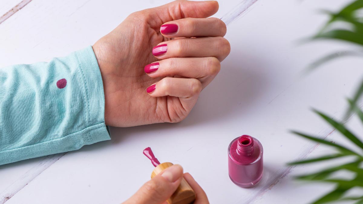 How To Remove Stains From Clothes सफेद कपड़े से दाग हटाने के उपाय Dag