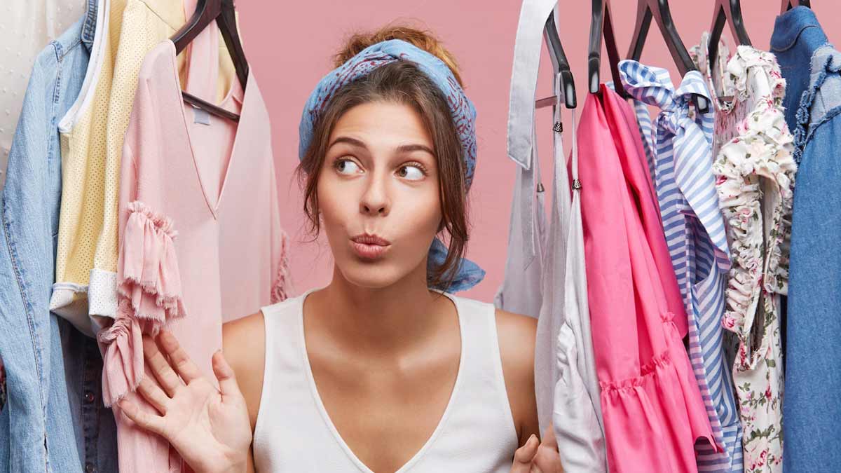keep dirty clothes in closet