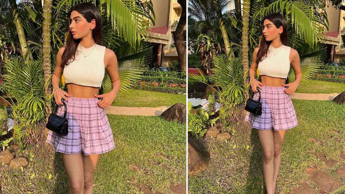 स्कर्ट और टॉप khushi kapoor stylish summer outfits ()
