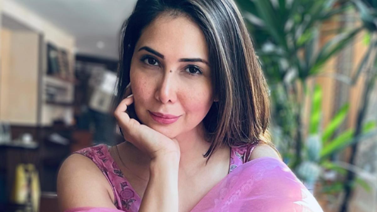 किम शर्मा kim sharma ()