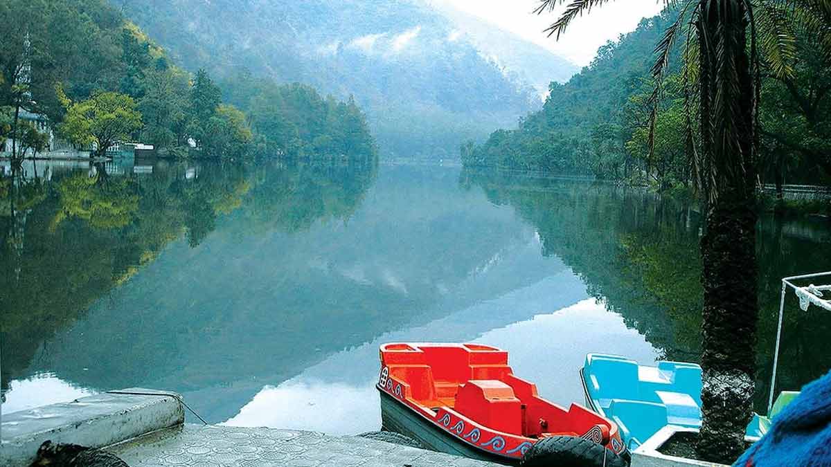 know famous lakes of himachal pradesh