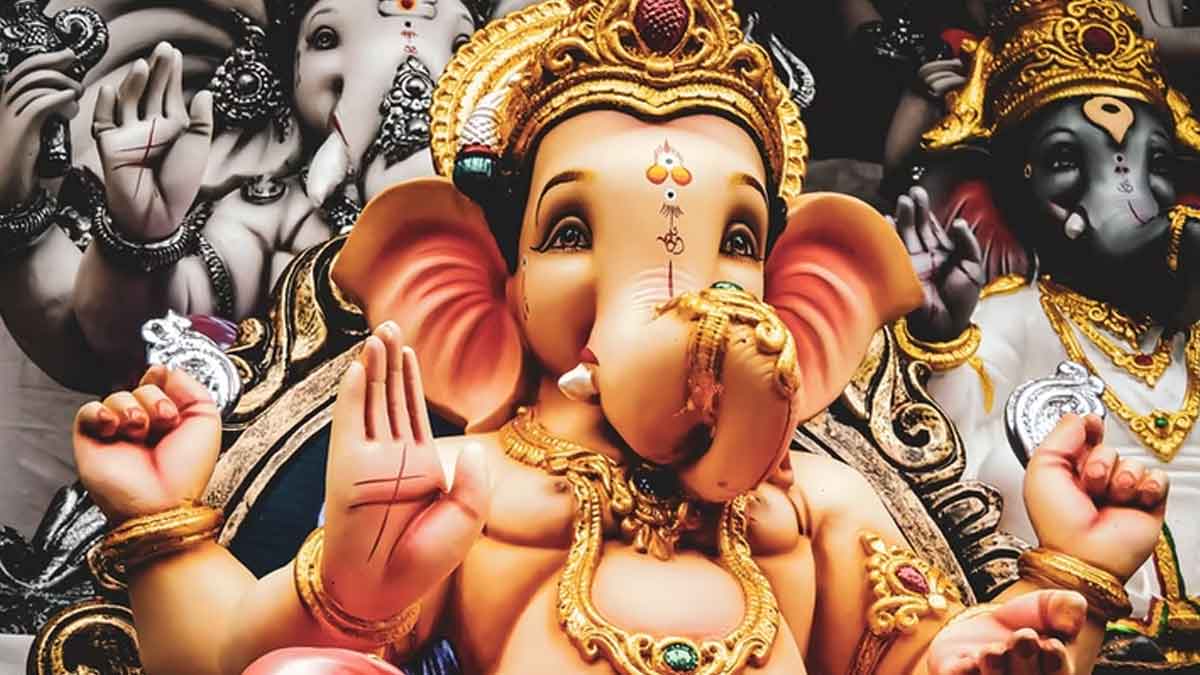 more than one idol at temple