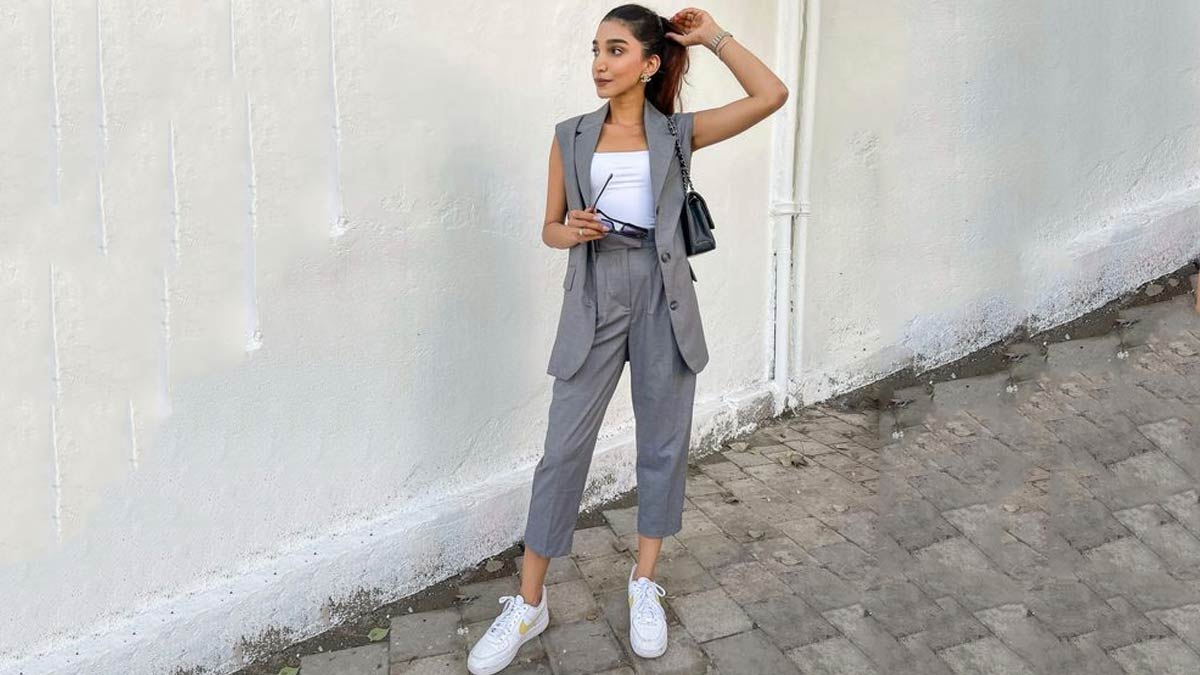 Grey Dress Pants Outfits For Women (91 ideas & outfits) | Lookastic