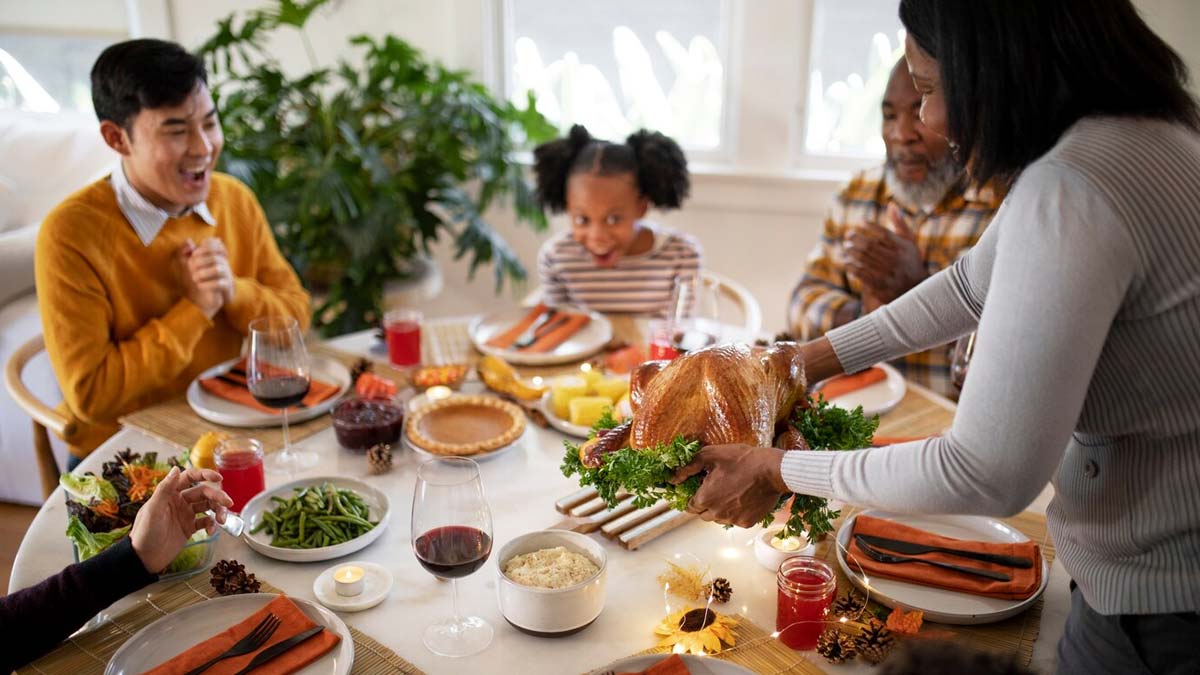 serving food internalised misogyny