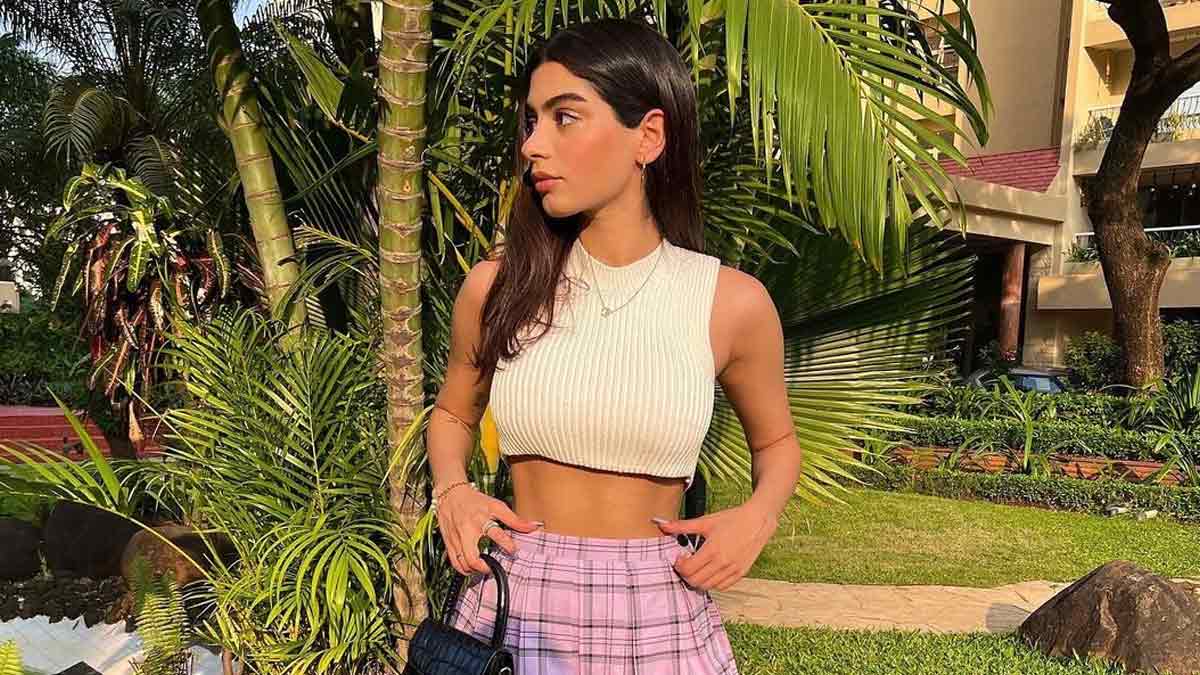 short skirt styling tips in hindi