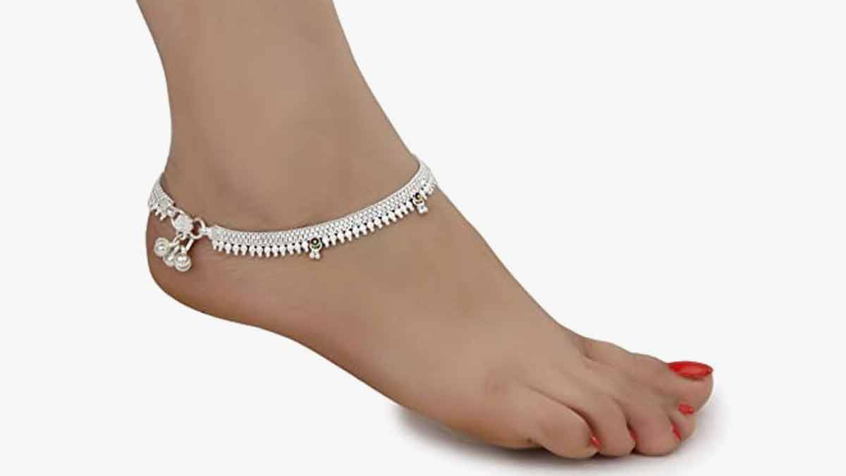 इनमें से कौन से आभूषण पैरों में पहने जाते हैं? tanka