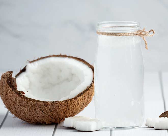 Know The Benefits Of Applying Coconut Water On Hair In Hindi know the