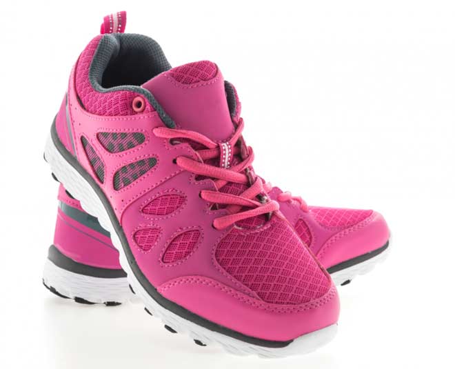 Cornstarch easy cleaning hack