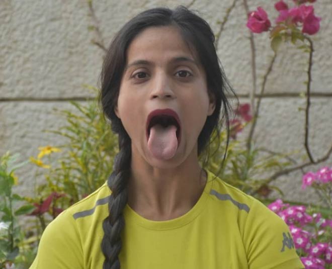 Lion face yoga for wrinkles