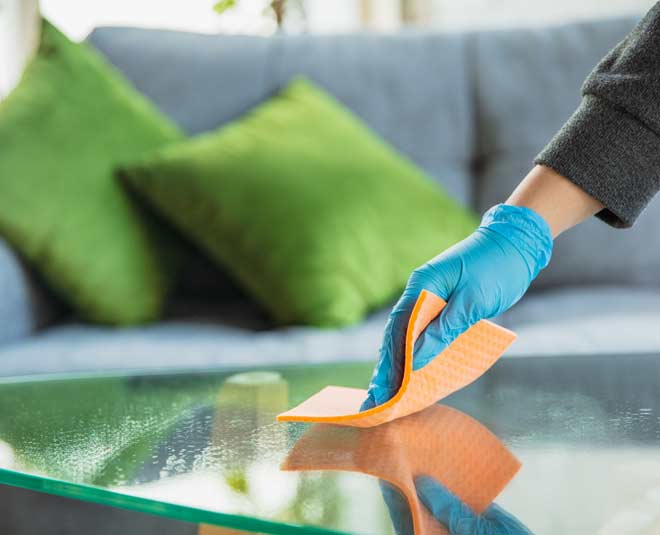 baking soda uses for glass surface