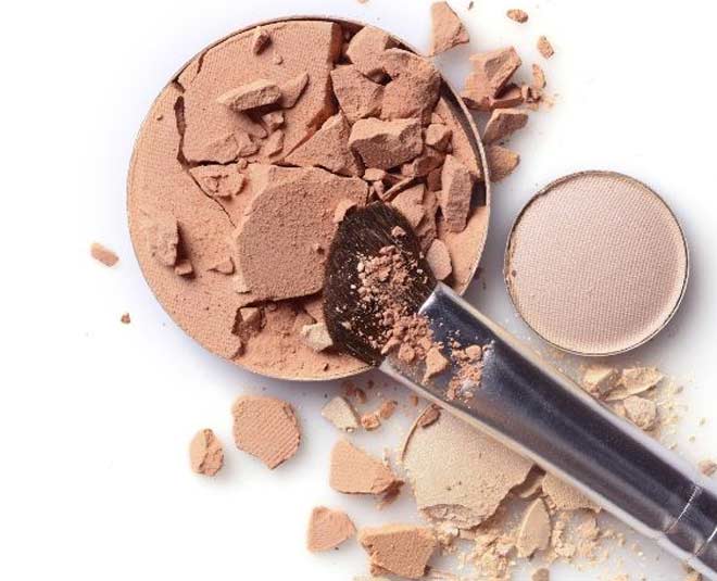 broken compact powder ()