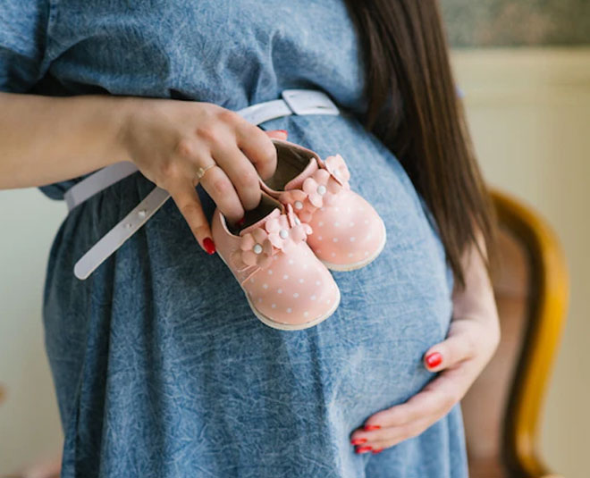 denim fashion during pregnancy