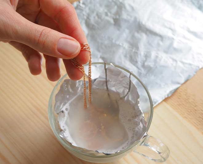 easy ways to reuse aluminium foil