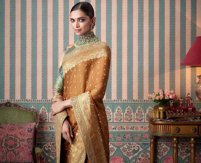 The Silk Beige Beautiful Banarasi Jacquard Silk Saree with Rich Pallu –  Clothoholic.com