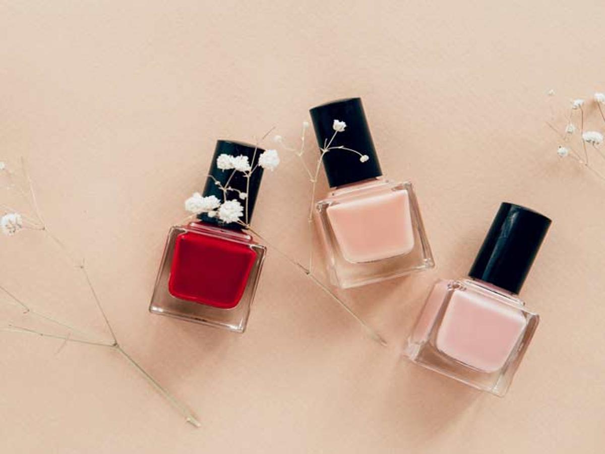 नेल पॉलिश कैसे बनाएं| how to make nail polish|nail polish kaise banayen |  how to make nail polish at home | HerZindagi