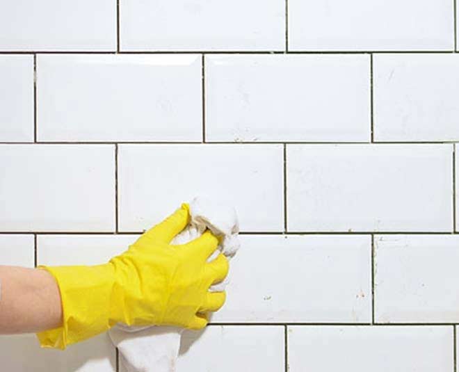 how to remove oil stain on wall