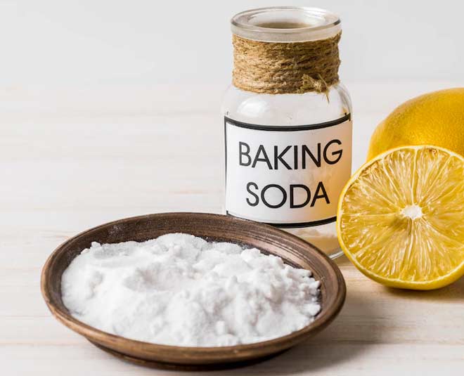 how to remove stain on wall easily