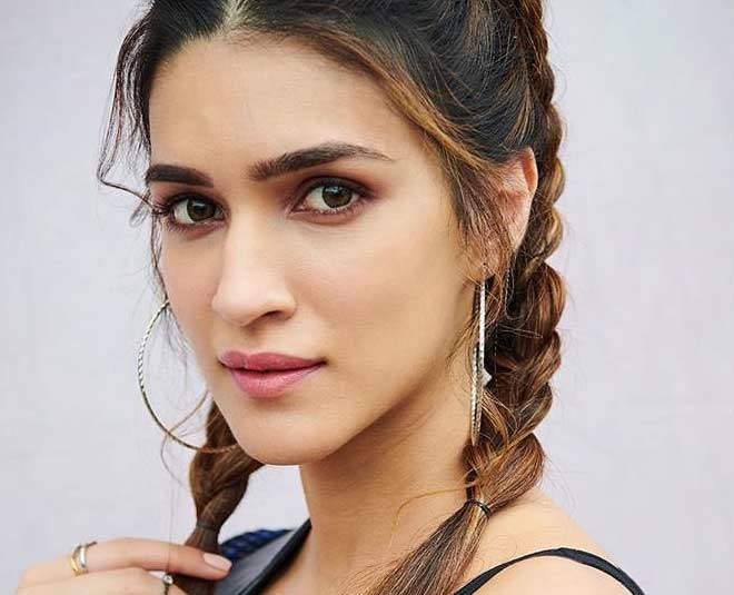 कृति सेनन kirti sanon ()