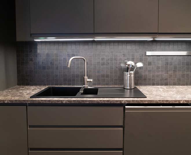किचन स्लैब के लिए हरा रंग kitchen counter top vastu
