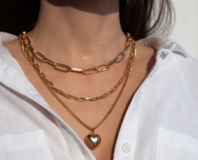 layered chain necklaces to go with any outfit