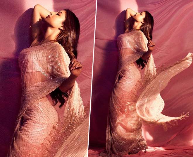 mouni roy saree tips