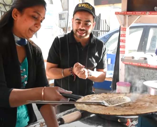 single mother who runs paratha stall