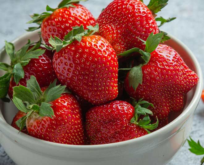 How To Store Strawberries For Long Time In Hind | how to store strawberries  for long time | HerZindagi