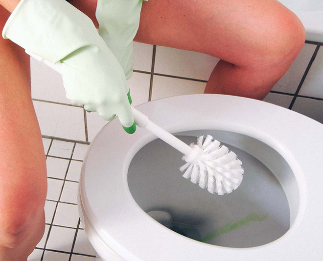 toilet pot cleaning tips