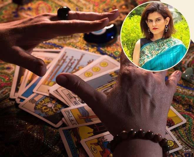 traits of a Pisces by our Tarot Card reader, Jeevika Sharma