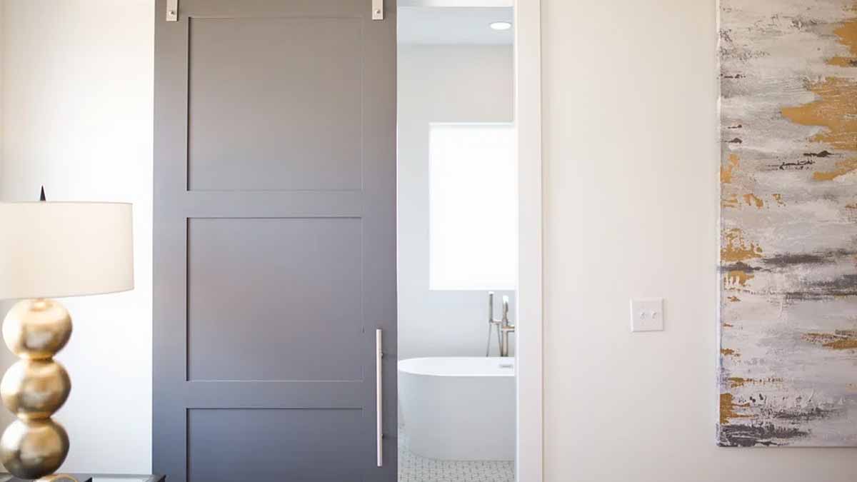 vastu tips for bedroom with attach bathroom