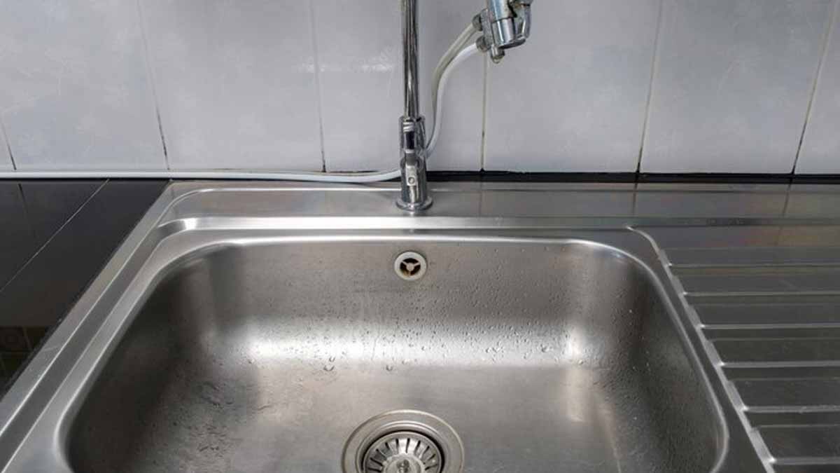 What Causes Kitchen Sink blockages किचन सिंक ब्लॉक क्यों होता है