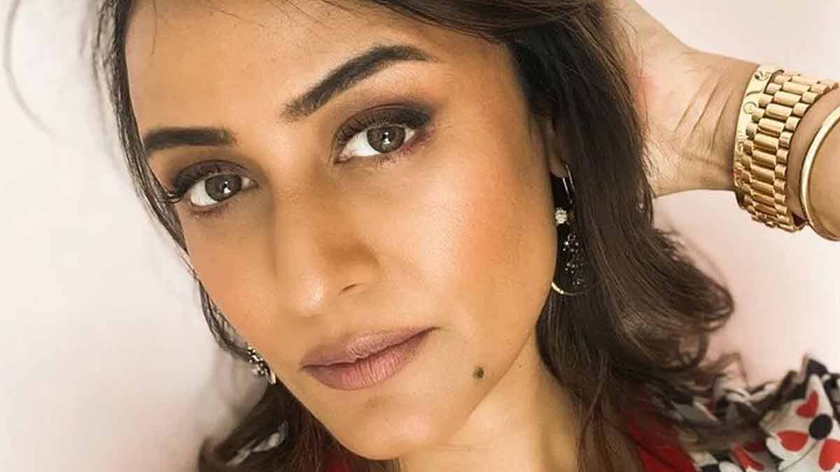 Bollywood Actresses Who Quit Acting Career After Marriage ()