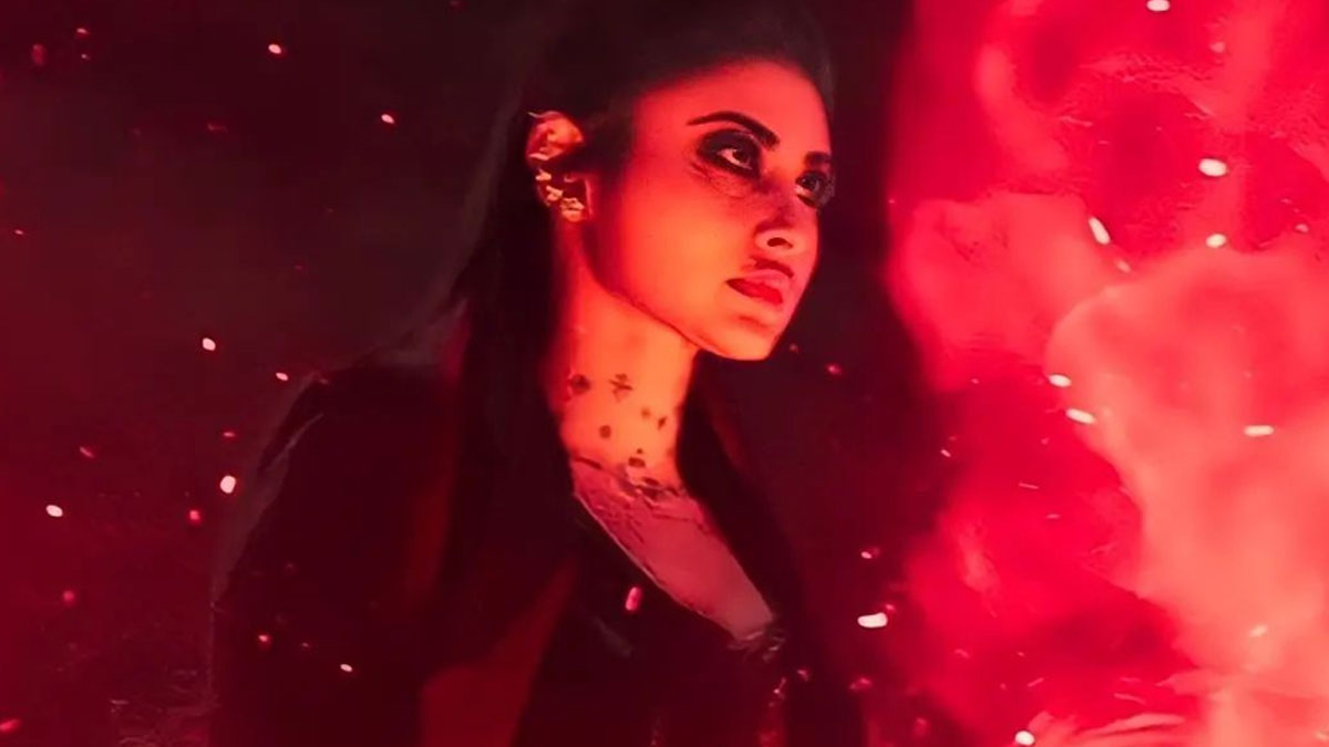 Mouni Roy In Negative Role