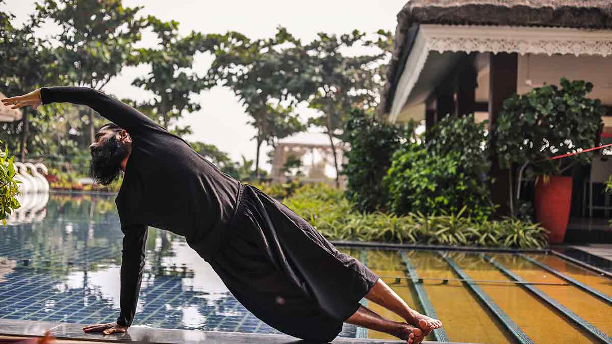 Vashishtasana to increase breast size