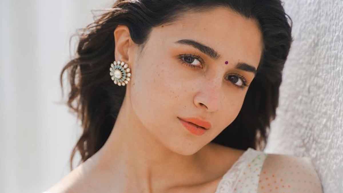 alia bhatt as a singer