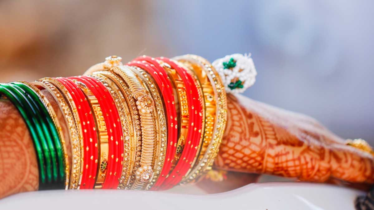 Significance Of Wearing Bangles In Hindi चूड़ियां कब पहननी चाहिए