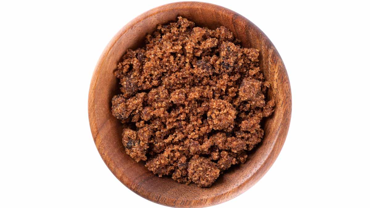 khand and jaggery which one is healthy