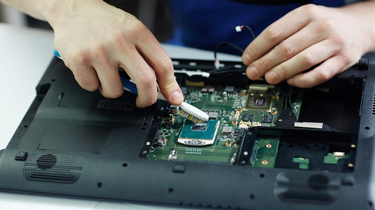 laptop maintenance