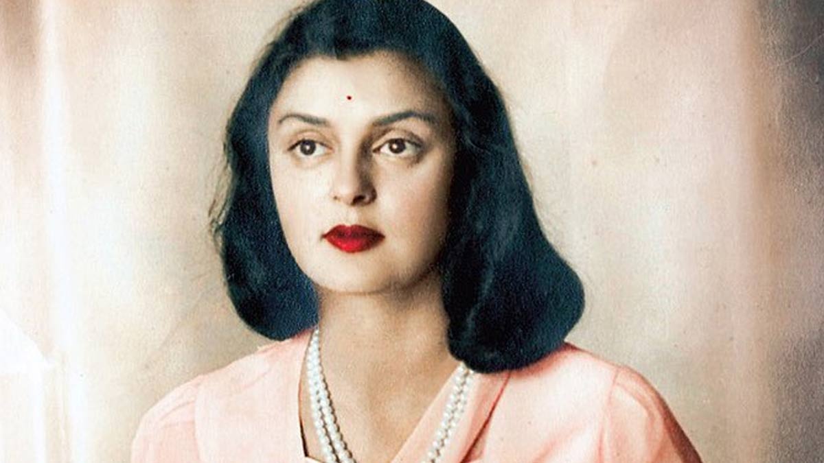 maharani gayatri devi pics ()