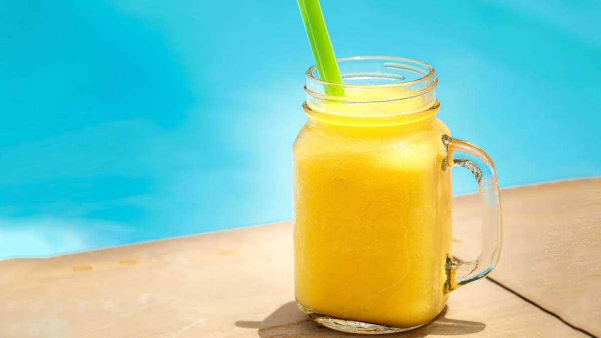 pineapple smoothie