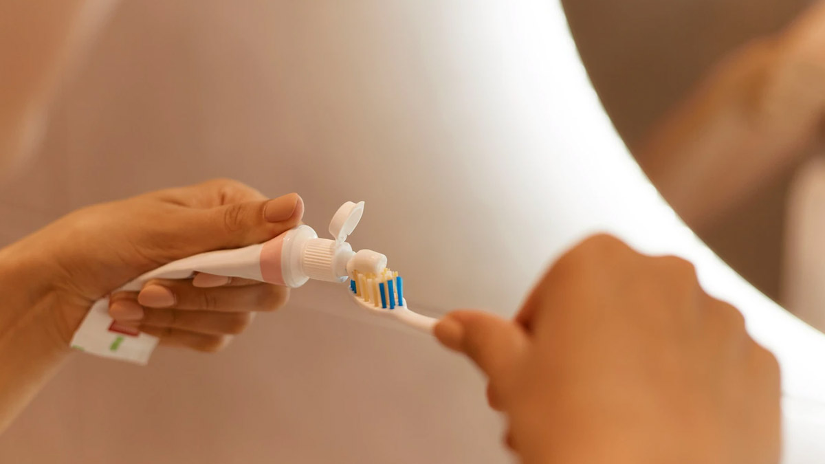 toothpaste for haldi stain