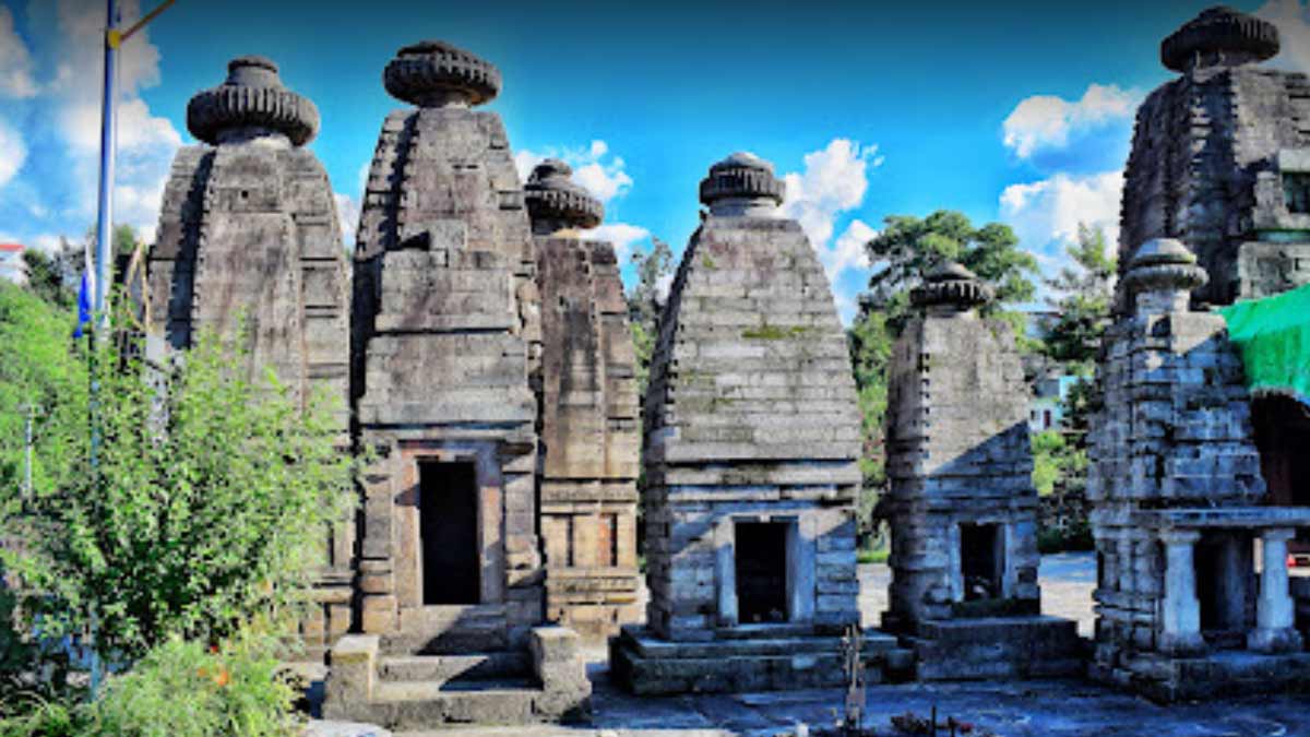 tourist places of chaukori Inside 