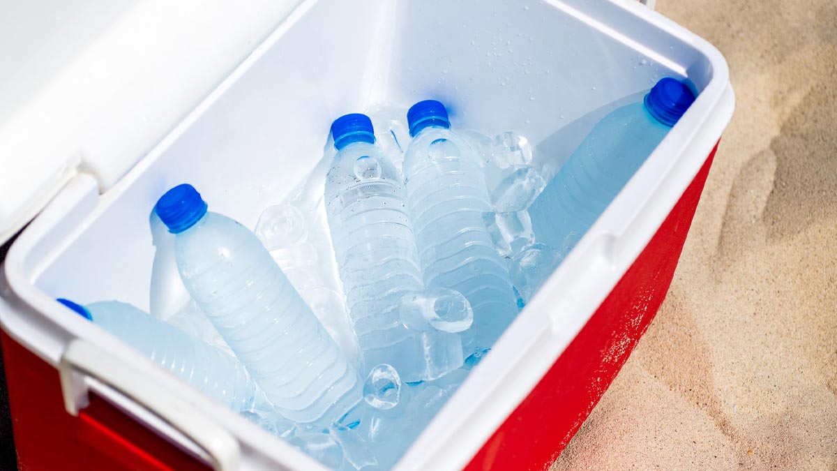 How to Keep Your Water Bottle Cold All Day in the Summer