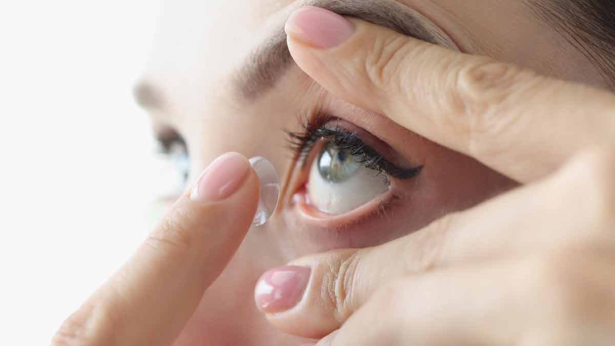 ways to remove lenses with fake nail extensions