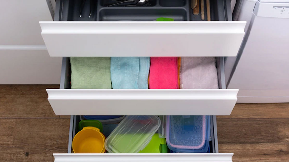 Easy hacks to clean knife