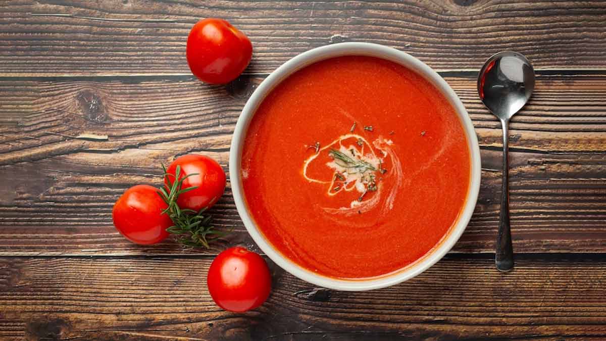 Amazing Tomato Soup Health Benefits In Winter| विंटर में टोमैटो सूप पीने के  फायदे| Winter Me Tomato Soup Ke Faayde