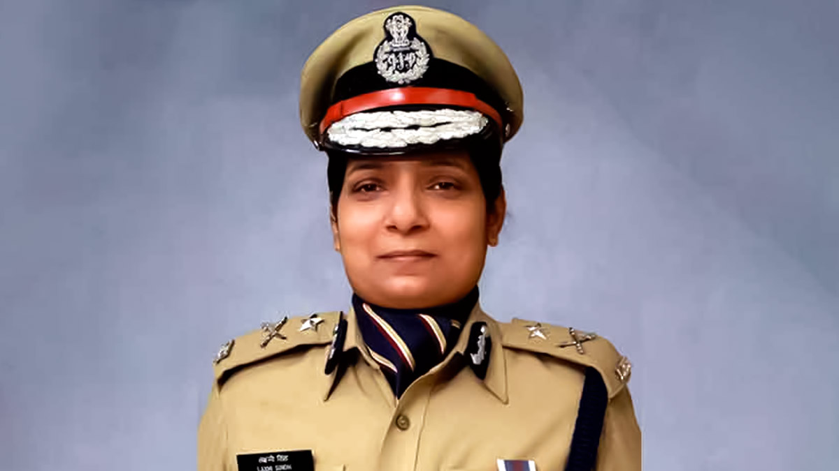 first-woman-police-commissioner-of-up-women-police