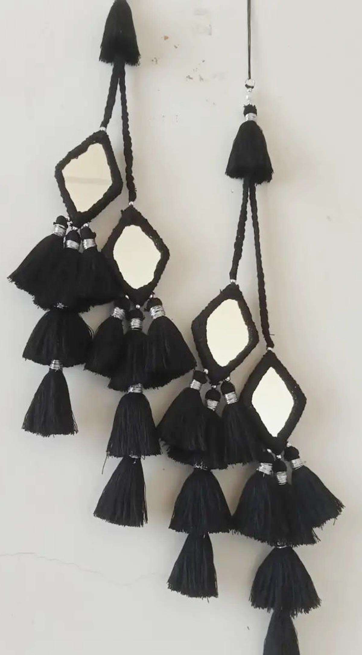 black mirror tessel latkan