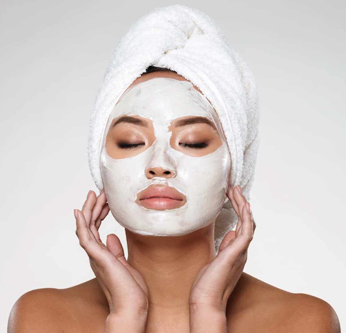 Apply These Cornstarch Face Mask For Aging Skin एजिंग स्किन के लिए
