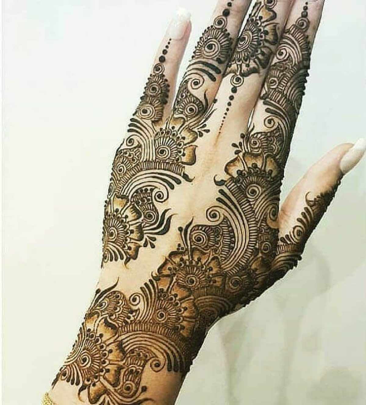 double bail mehndi